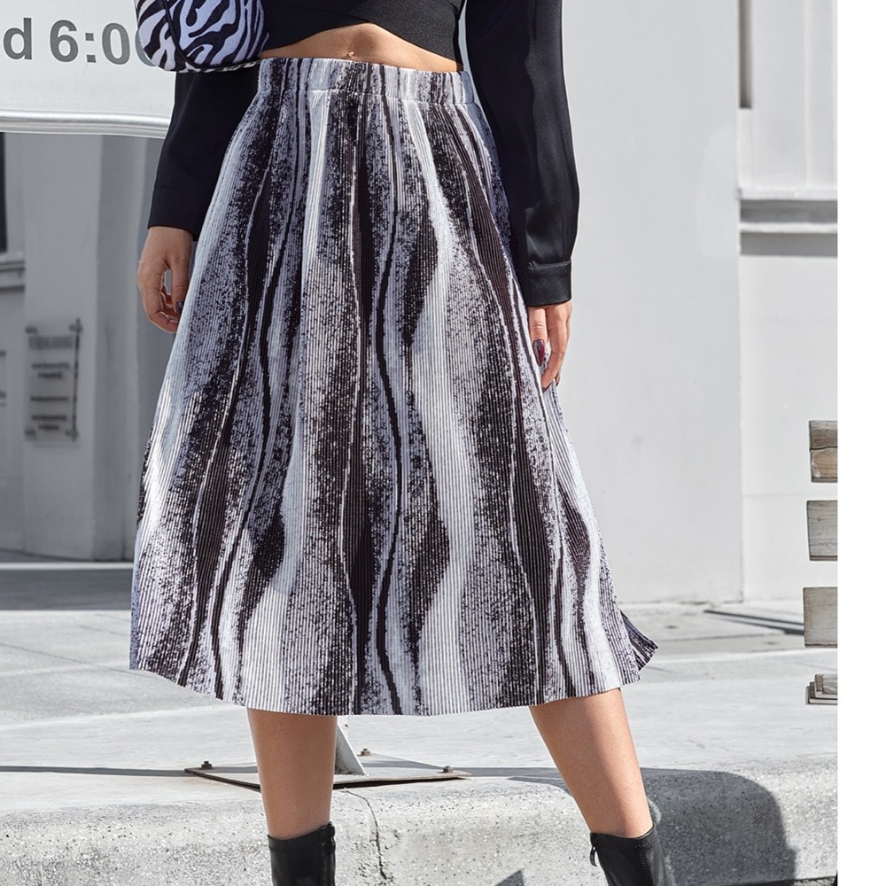 Skirt Elastic Waist Midi ladies Medium new!